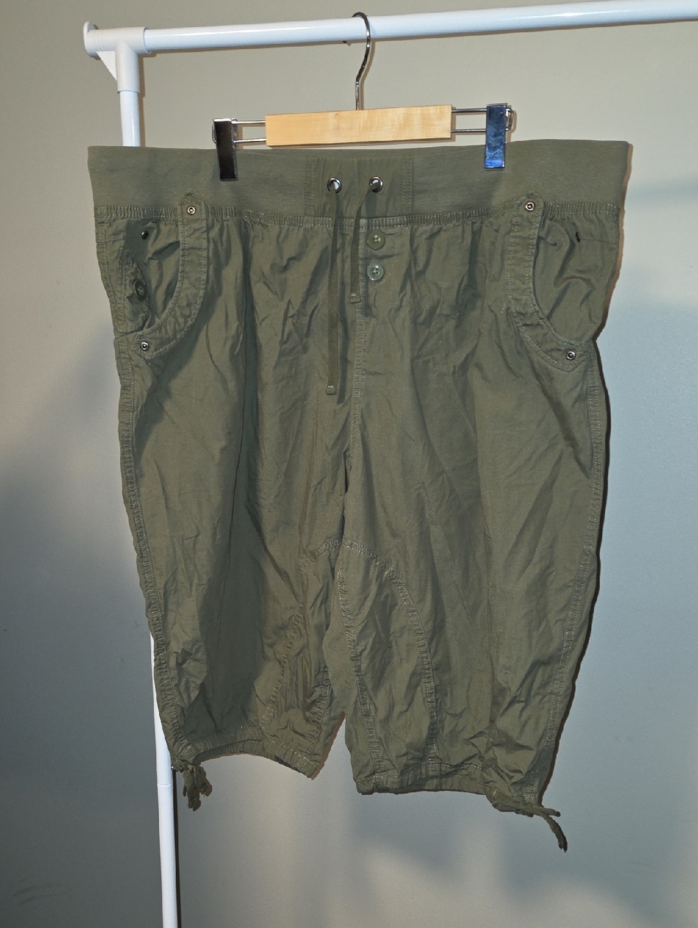 Women's Olive Green Cargo Drawstring Shorts Size 2X
